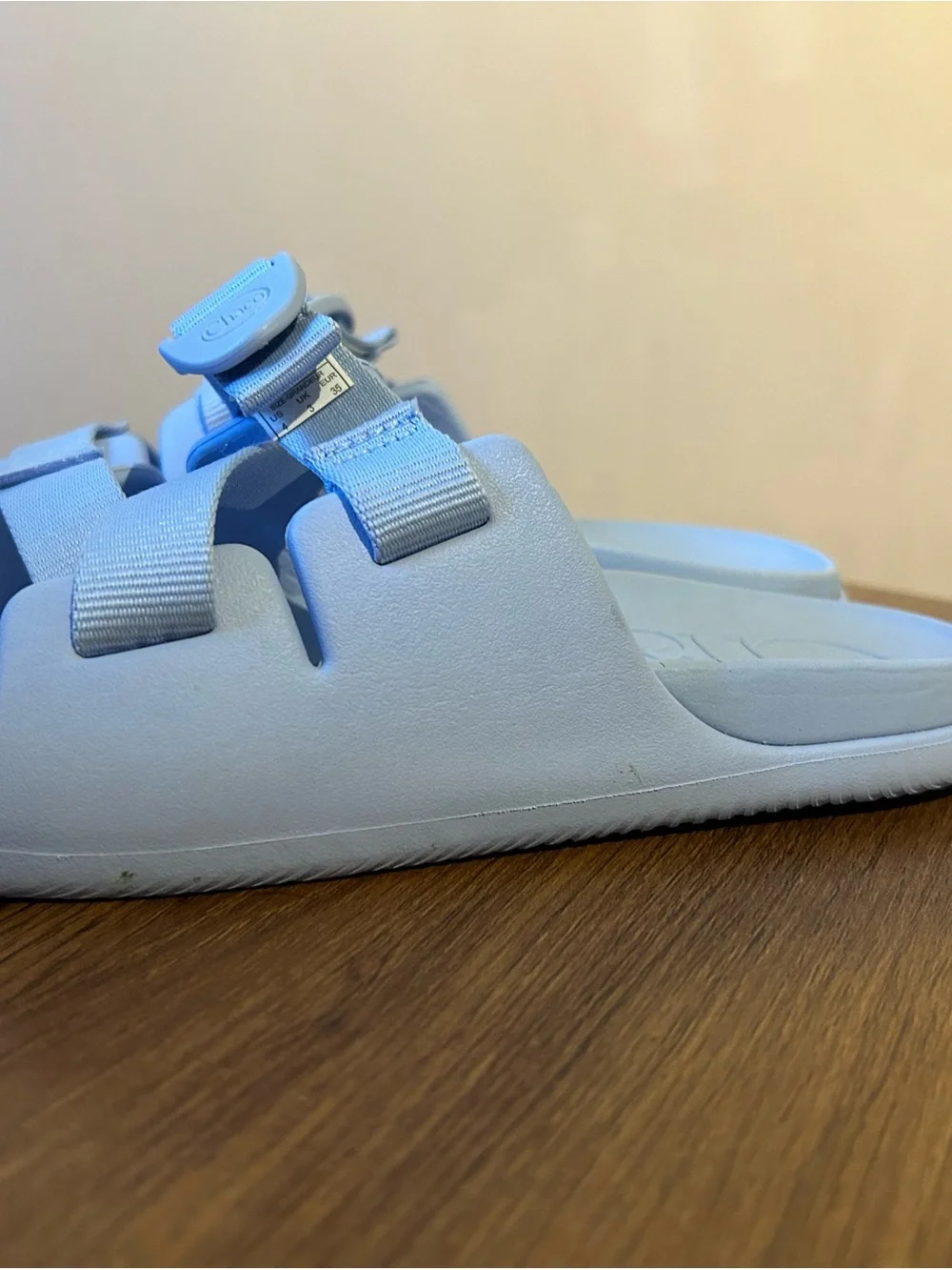Chaco Kids Powder Blue Chillo Slide Sandals Big Kid size 4